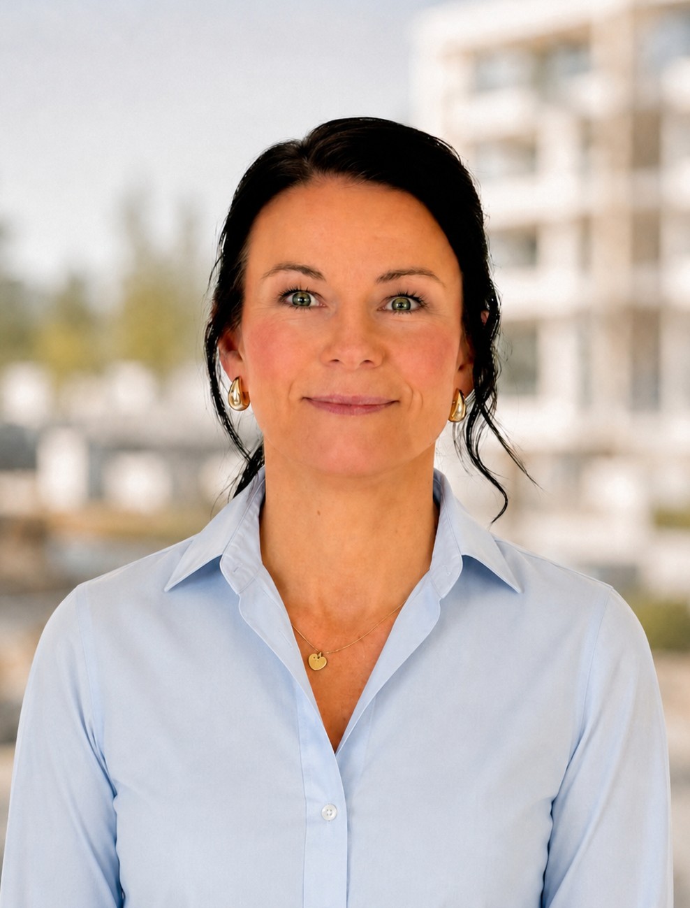 Janne blå skjorte.jpg
